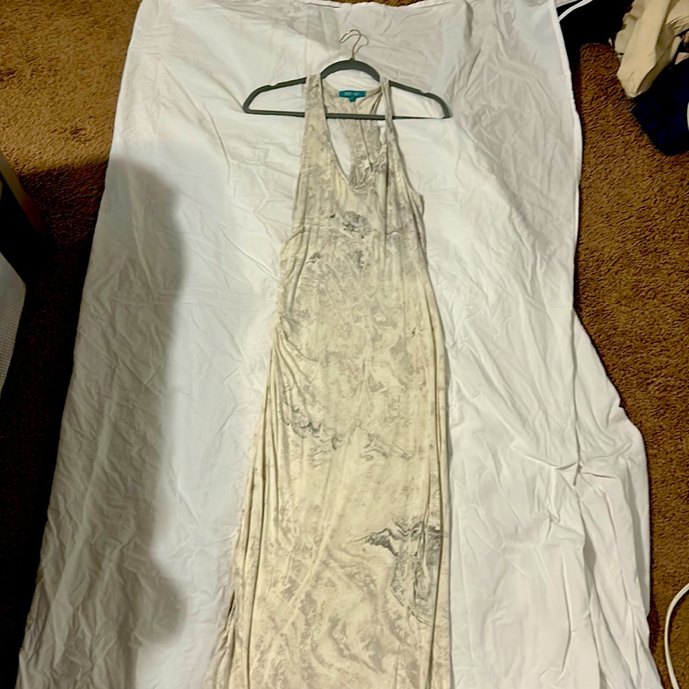 River and Sky Shanti Midi Grey and White Dress Size Small Like new